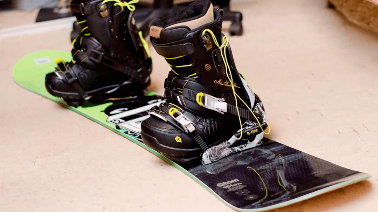 Ботинки со сноубордом Ботинки со сноубордом