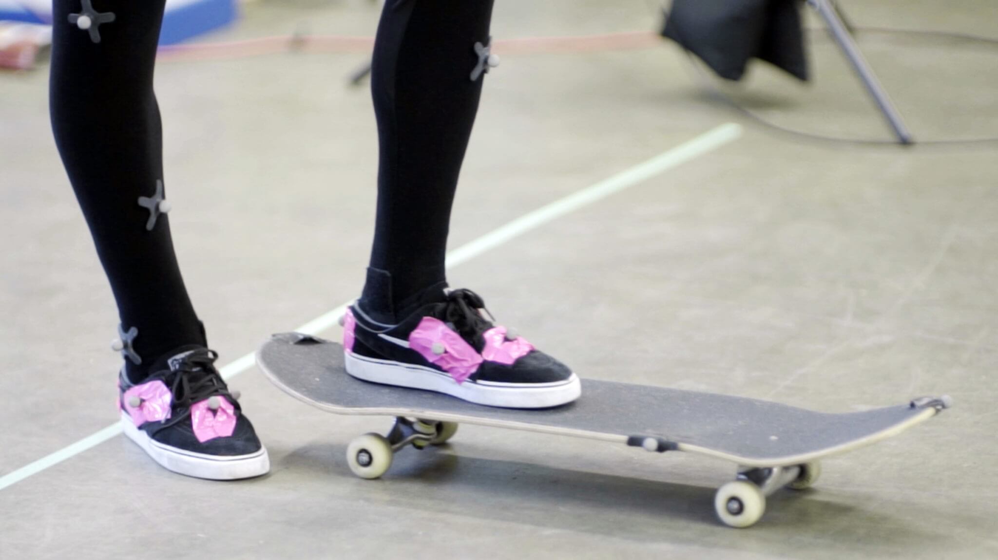 Монго стойка на скейте