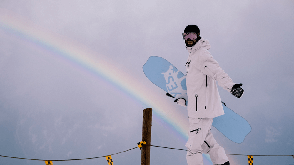 YES: сноуборды и аксессуары из Швейцарии YES лукбук