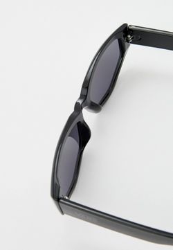 Очки солнцезащитные Vans Leyden Sunglasses Black