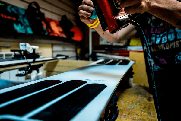 Нужно ли парафинить новый сноуборд?