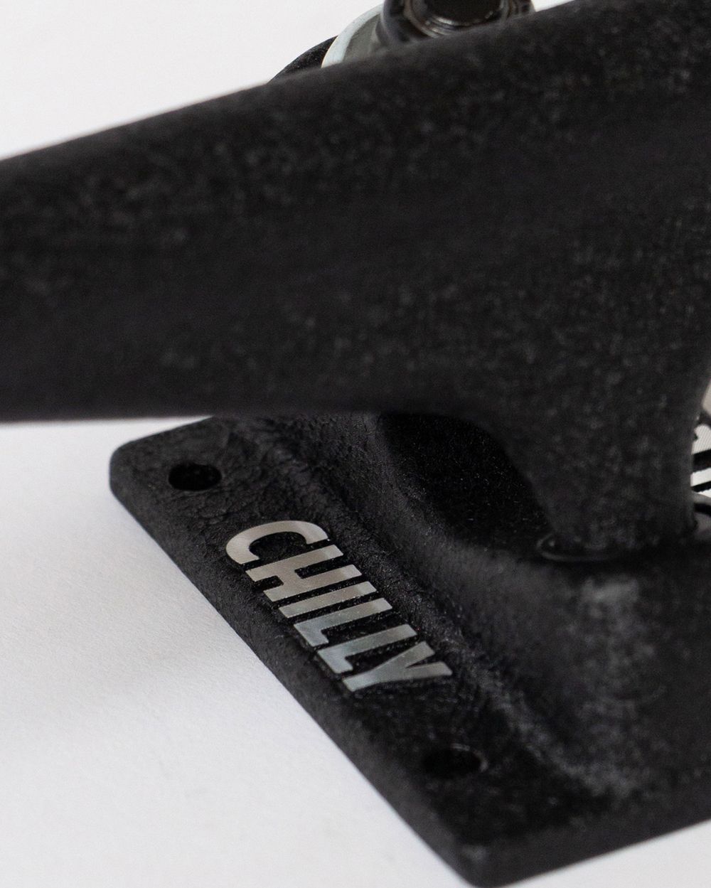 Подвески для скейтборда Chilly Black 5.25''
